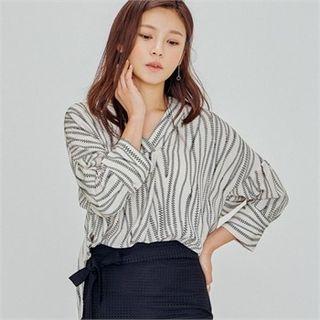 V-neck Dip-back Patterned Blouse