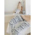 Spaghetti-strap Long Lace Dress