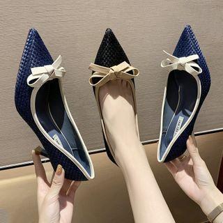 Spool-heel Bow Pumps