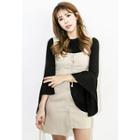 Crewneck Long Bell-sleeve T-shirt
