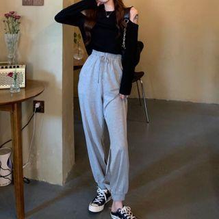 Set: Cutout Loose-fit Top + Plain Sweatpants