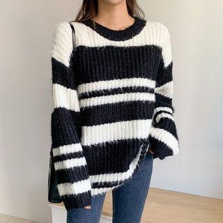 Drop-shoulder Color-block Knit Top Black - One Size
