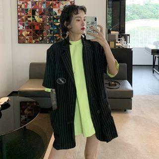 Elbow-sleeve Plain T-shirt / Short-sleeve Striped Blazer