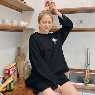 Flower Embroidery T-shirt & Sweatshorts Set