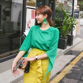 Diagonal Long-sleeve Distressed T-shirt