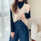 Mock Neck Plain T-shirt / V-neck Knit Vest