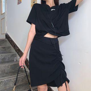 Irregular Hem Short-sleeve T-shirt / Drawstring A-line Skirt