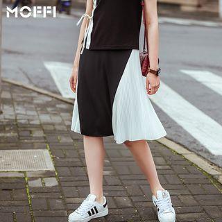 Two-tone Pleated Midi Skirt