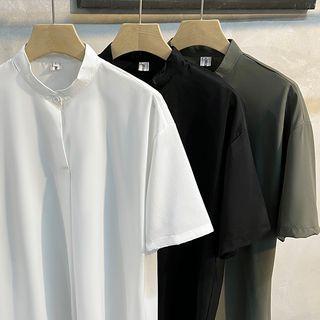 Short Sleeve Plain Mock Neck Shirt