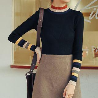 Long-sleeve Striped Panel Mock-neck T-shirt