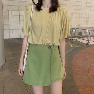 Cutout Short-sleeve T-shirt / Button Detail Skort