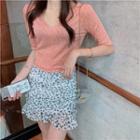 Short-sleeve Plain T-shirt / Floral Mini Pencil Skirt / Set