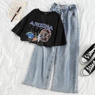 Short-sleeve Graphic Print T-shirt / Washed Wide-leg Jeans