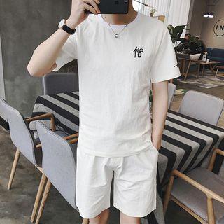 Set: Short Sleeve Letter Embroidered T-shirt + Plain Shorts