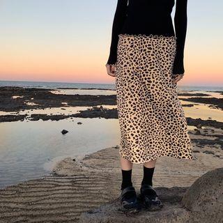 Leoaprd Print Midi Skirt