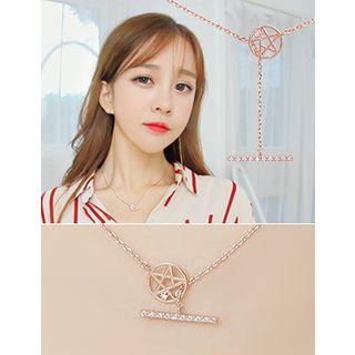 Rhinestone Star Pendant Necklace