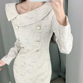 Asymmetric-neckline Button-trim Dress