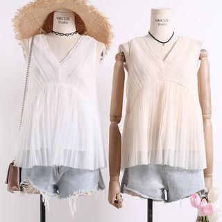 Keyhole-back Mesh Vest