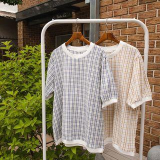 Puff-sleeve Crinkled Plaid T-shirt