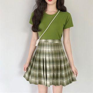 Set: Plain Short-sleeve T-shirt + Plaid Mini A-line Pleated Skirt