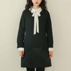 Contrast-collar Dress With Tie