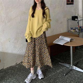 Long-sleeve V-neck Plain Knit Top / High-waist Floral A-line Skirt