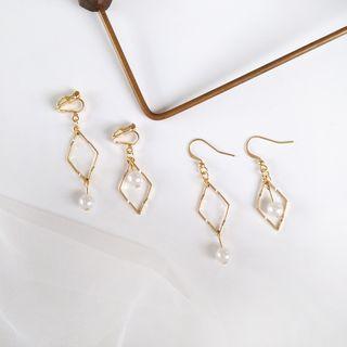 Asymmetric Faux Pearl Rhombus Drop Clip-on Earring Clip On Earring - 1 Pair - Gold - One Size