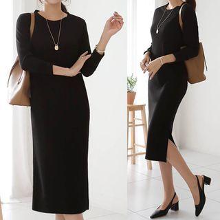 Monotone Midi Shift Dress