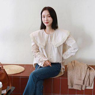 Crochet-trim Capelet-collar Blouse