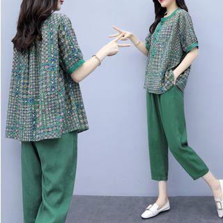 Set: Patterned Short-sleeve Blouse + Cropped Pants