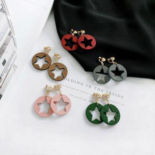 Cutout Star Earring