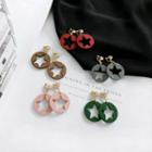 Cutout Star Earring