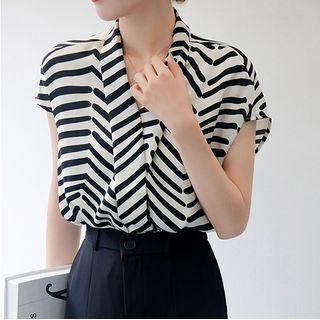Cap-sleeve Print Blouse / Dress Pants