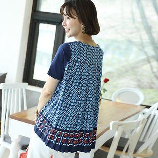 Round-neck Pattern-back Top Navy Blue - One Size