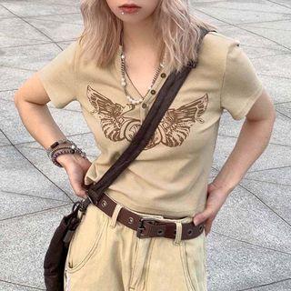 Short-sleeve V-neck Wings Print Crop Top