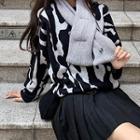 Knitted Color-block Loose-fit Sweater / Plain Shawl