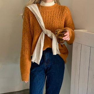 Plain Sweater / Wide-leg Jeans