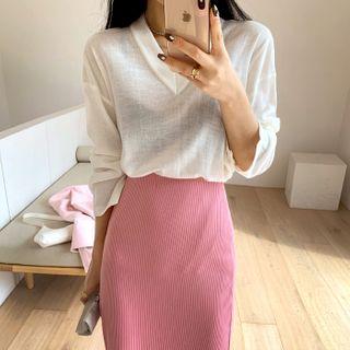 V-neck Loose-fit Sheer Knit Top