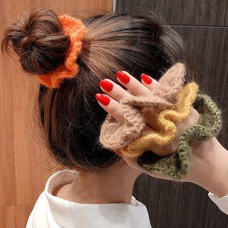 Ruffle Knit Hair Tie