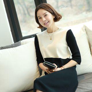Elbow-sleeve Two-tone Midi Knit Dress