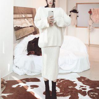 Set: Chunky Knit Sweater + Straight Cut Midi Knit Skirt