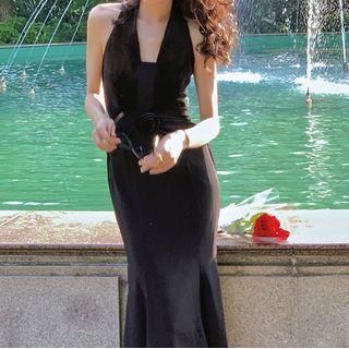 Halter-neck Velvet Panel Midi Dress