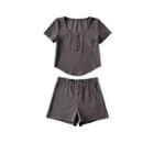Short-sleeve Henley T-shirt / Shorts