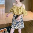 Cold-shoulder Ruffled Blouse / Floral Print A-line Skirt