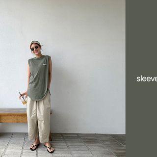 Crew-neck Sleeveless Top Charcoal Gray - One Size