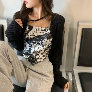 Long-sleeve Printed Asymmetrical Cropped T-shirt