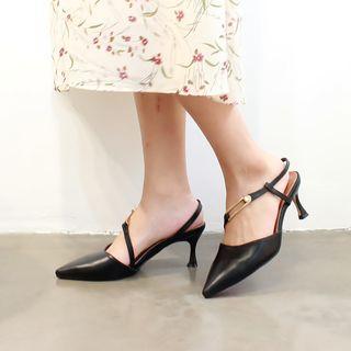 Pointy-toe Kitten Heel Sandals