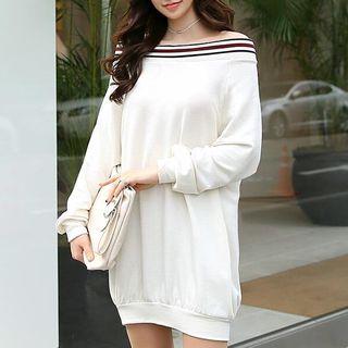 Off-shoulder Long Pullover
