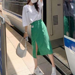 Set: Elbow-sleeve Lettering Print T-shirt + Plaid Midi Pencil Skirt