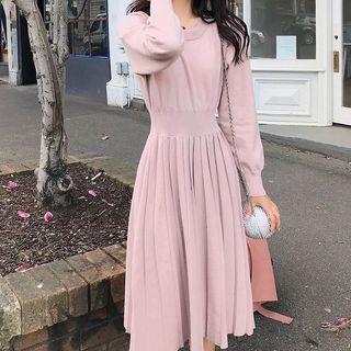 Long-sleeve Round Neck Plain Knit Pleated Dress